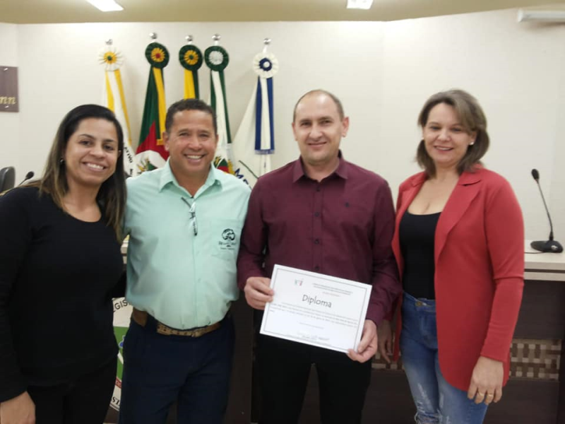 LAURO WOLF É EMPOSSADO COMO CONSELHEIRO TUTELAR